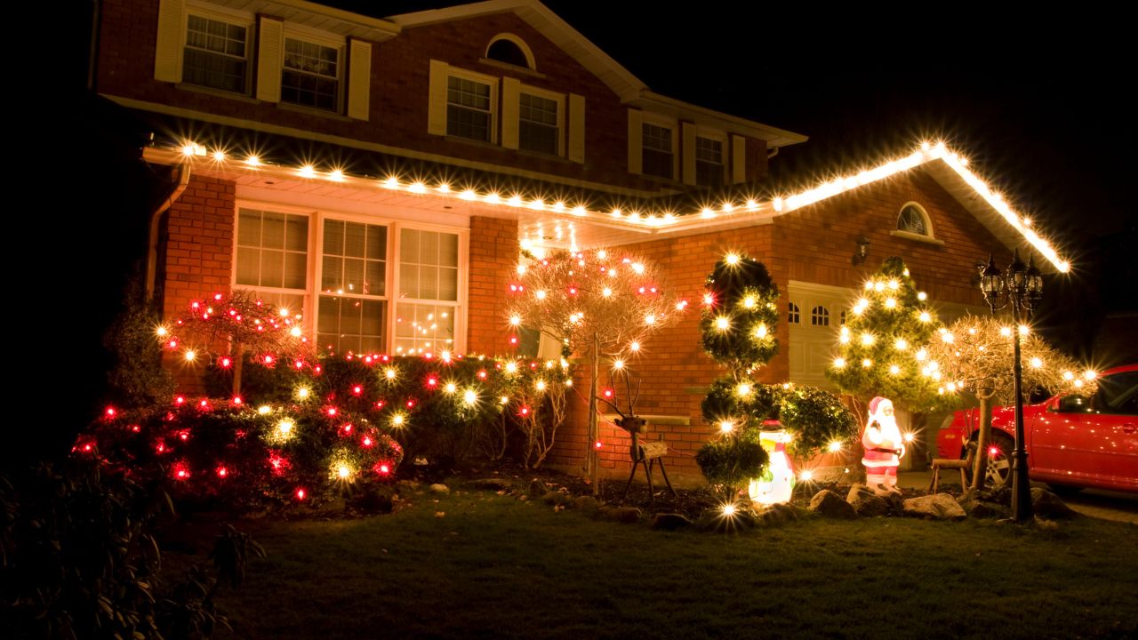 christmas light installers Broomfield CO